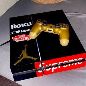 Ps4 with extended storage and supreme design comes with gta v 5 disc